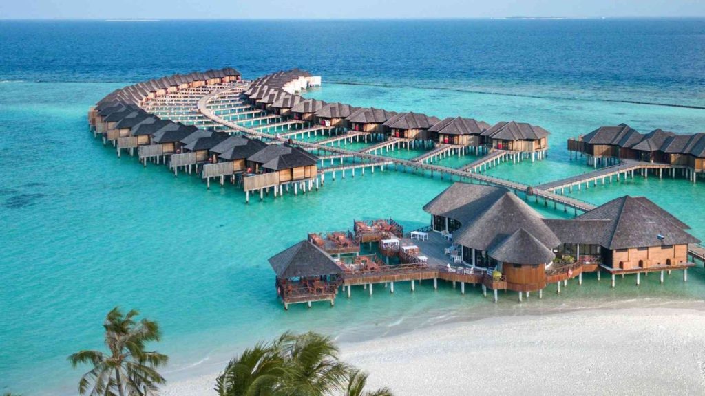 Hotel In Maldivies 1 1600x900.jpeg
