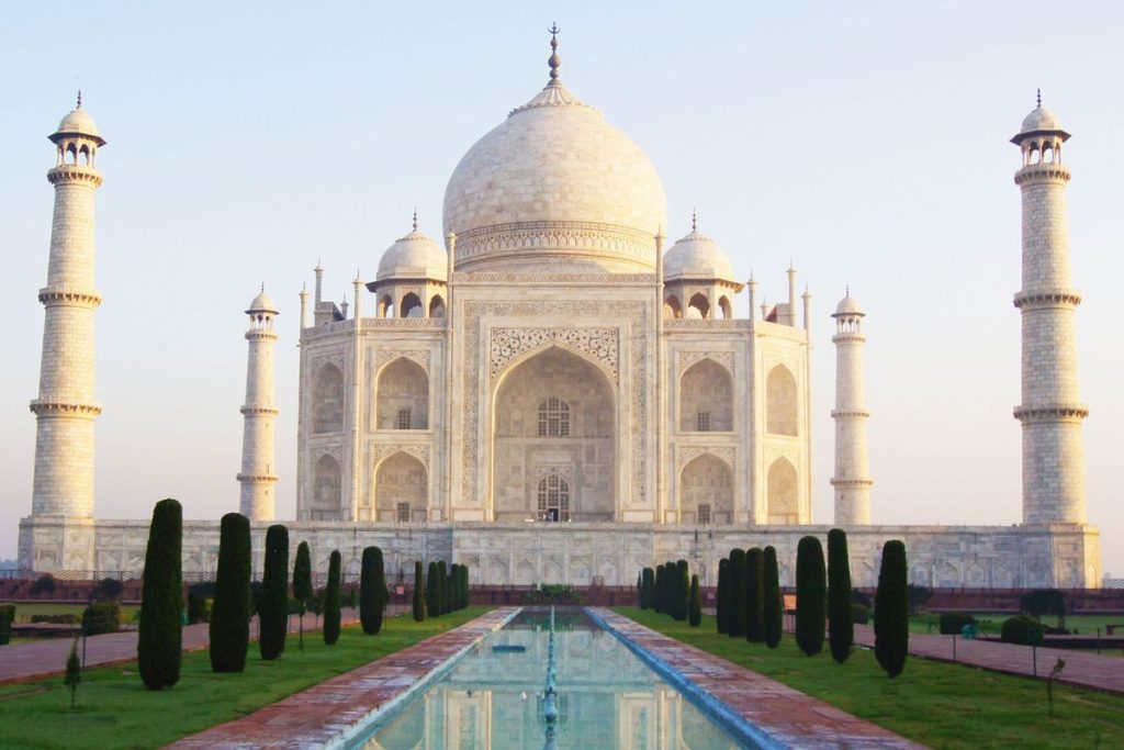 Taj Mahal Edit 108548 1.jpg