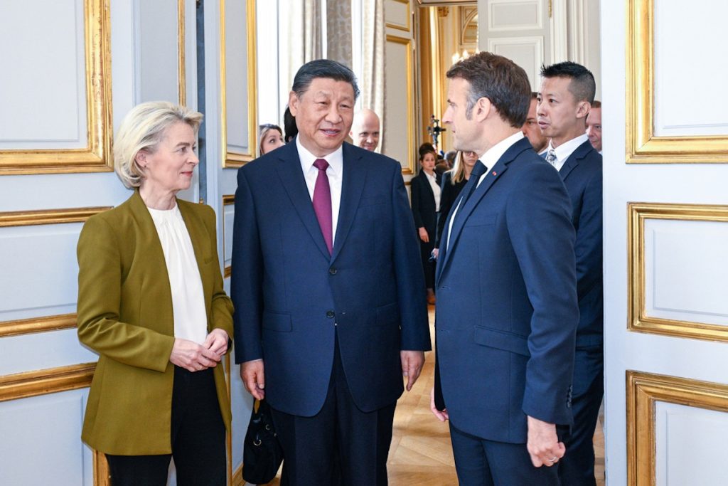 Xi Jinping Emmanuel Macron Ursula.jpg