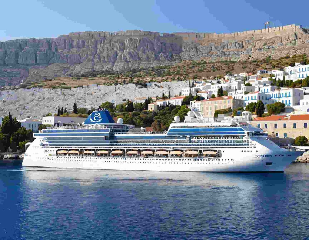 Compressed Image Greece Cruise Under 100kb.jpg